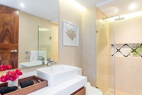 Central Park Lagunas By Sandy Powerful