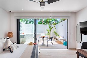 Central Park Lagunas By Sandy Powerful