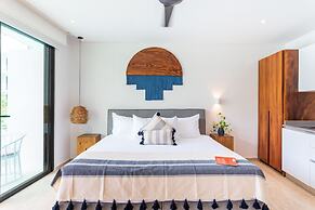 Central Park Lagunas By Sandy Powerful