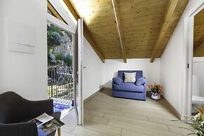 Eterea Charming Suites