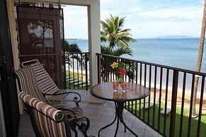 Kihei Beach, #305 1 Bedroom Condo by Redawning