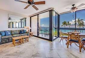 Kihei Surfside, #305 1 Bedroom Condo by RedAwning