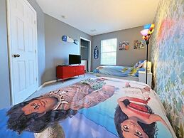 Villa Azul 4 Bedroom Townhouse by RedAwning