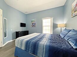 Villa Azul 4 Bedroom Townhouse by RedAwning