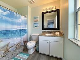 Villa Azul 4 Bedroom Townhouse by RedAwning