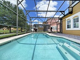 Villa Azul 4 Bedroom Townhouse by RedAwning