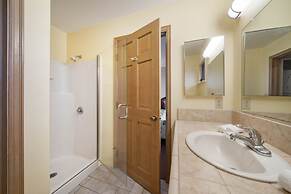 Big Island Lunapule Condos 205b 2 Bedroom Condo