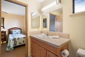 Big Island Lunapule Condos 205b 2 Bedroom Condo