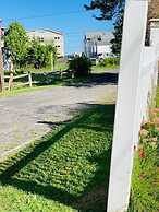 Family Retreat At York Beach - Y609 Lovely Home Just Minutes From Long