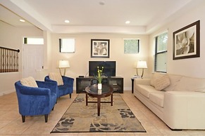 Fountains Retreat 4 Bedroom Condo by RedAwning