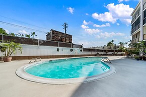 Big Island Kona Plaza by Coldwell Banker Island Vacations