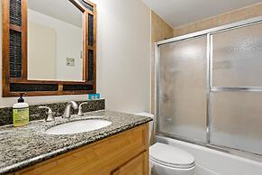 Big Island Kona Plaza by Coldwell Banker Island Vacations