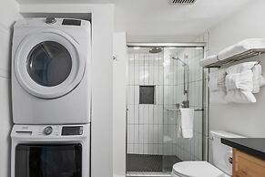 Big Island Kona Mansions 110c 1 Bedroom Condo