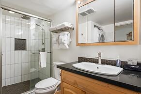 Big Island Kona Mansions 110c 1 Bedroom Condo