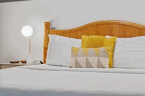 Big Island Kona Mansions 110c 1 Bedroom Condo