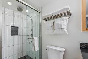 Big Island Kona Mansions 110c 1 Bedroom Condo