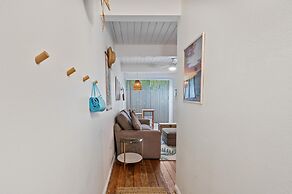 Big Island Kona Mansions 110c 1 Bedroom Condo