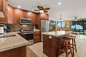 Kihei Beach, #110 2 Bedroom Condo by RedAwning