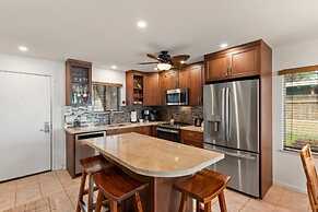 Kihei Beach, #110 2 Bedroom Condo by RedAwning