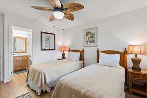 Kihei Beach, #110 2 Bedroom Condo by RedAwning