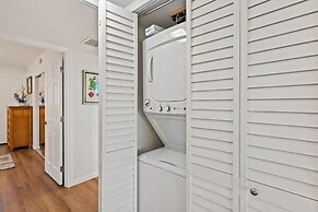 Kihei Beach, #110 2 Bedroom Condo by RedAwning