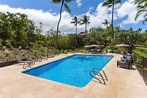 Makena Surf, #g-301-302 4 Bedroom Condo by RedAwning
