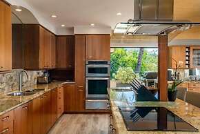 Makena Surf, #g-301-302 4 Bedroom Condo by RedAwning