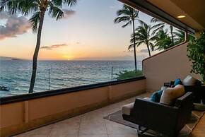 Makena Surf, #g-301-302 4 Bedroom Condo by RedAwning