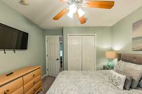 Pompano Place 3 Bedroom Townhouse by RedAwning