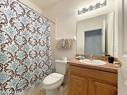 Park Villa 4 Bedroom Villa by RedAwning