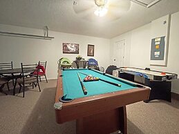 Park Villa 4 Bedroom Villa by RedAwning