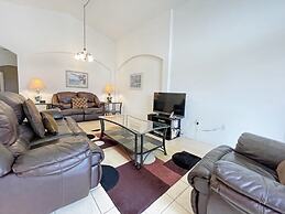 Park Villa 4 Bedroom Villa by RedAwning