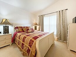 Park Villa 4 Bedroom Villa by RedAwning