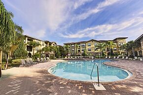 Under The Palms 3 Bedroom Condo by RedAwning