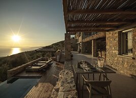 Aphrodite Suite by Peliva Nature Suites