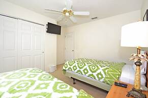 Secret Garden Villa 4 Bedroom Home by RedAwning