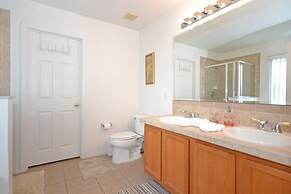 Secret Garden Villa 4 Bedroom Home by RedAwning