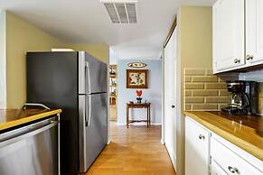 Big Island White Sands Village by Coldwell Banker Island Vacations