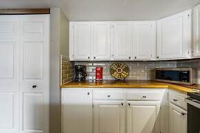 Big Island White Sands Village by Coldwell Banker Island Vacations