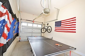 Reunion Retreat 3 Bedroom Home by RedAwning