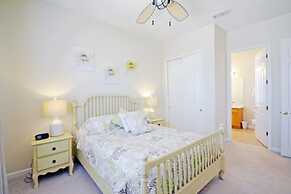 Reunion Retreat 3 Bedroom Home by RedAwning