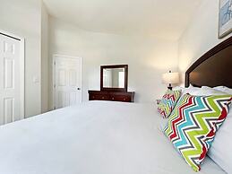 Sunshine Villa 5 Bedroom Villa by RedAwning