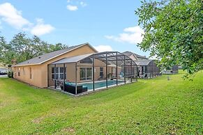 Sunshine Villa 5 Bedroom Villa by RedAwning