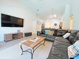 Sunshine Villa 5 Bedroom Villa by RedAwning