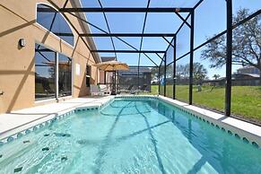 Sunshine Villa 5 Bedroom Villa by RedAwning