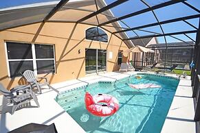 Sunshine Villa 5 Bedroom Villa by RedAwning