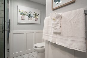 Luana Kai C306 2 Bedroom Condo