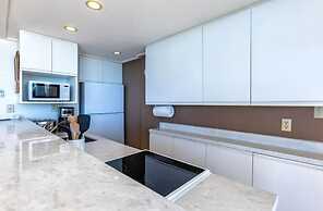 Kamaole Nalu, #404 2 Bedroom Condo by RedAwning