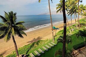 Kihei Beach, #407 1 Bedroom Condo by RedAwning