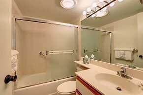 Kihei Beach, #407 1 Bedroom Condo by RedAwning